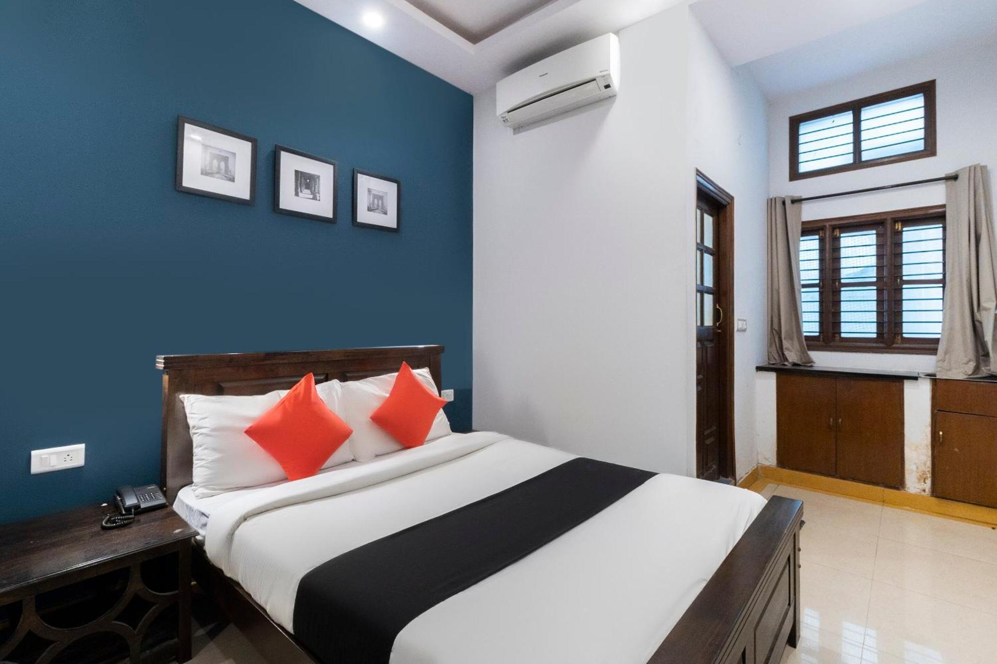 Collection O Victorian Comforts Bangalore Exterior photo